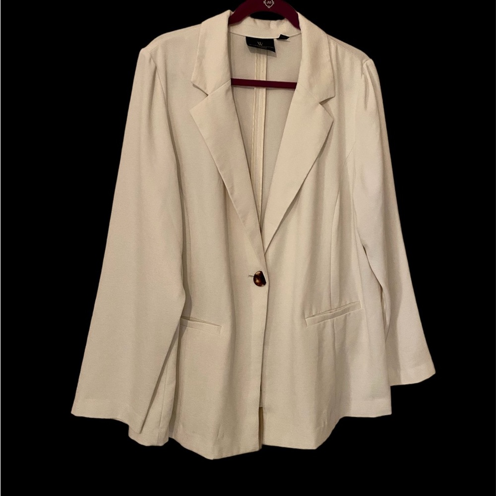 1X Worthington White Blazer.